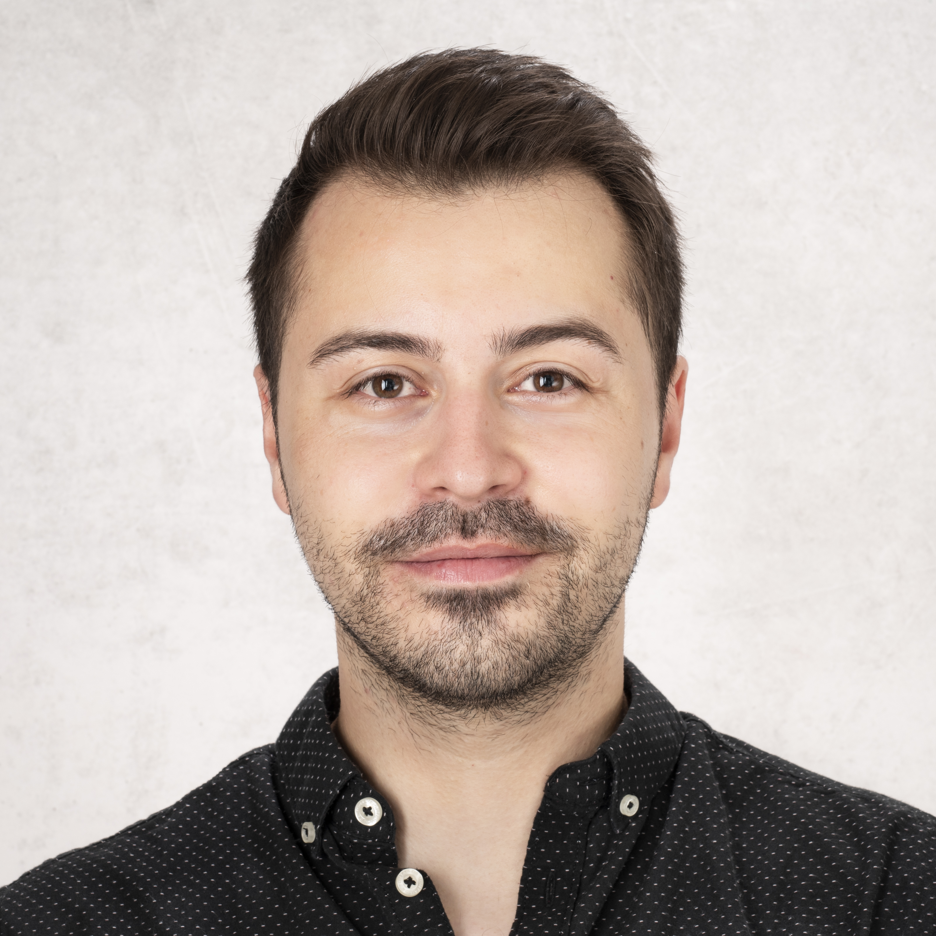 Dr. phil. Romain Ghibellini